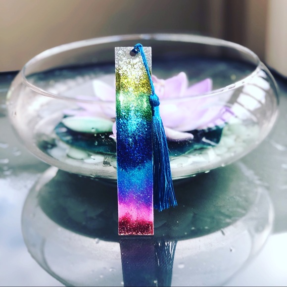 Customized handmade resin bookmark!โค๏ธ - Picture 3 of 3